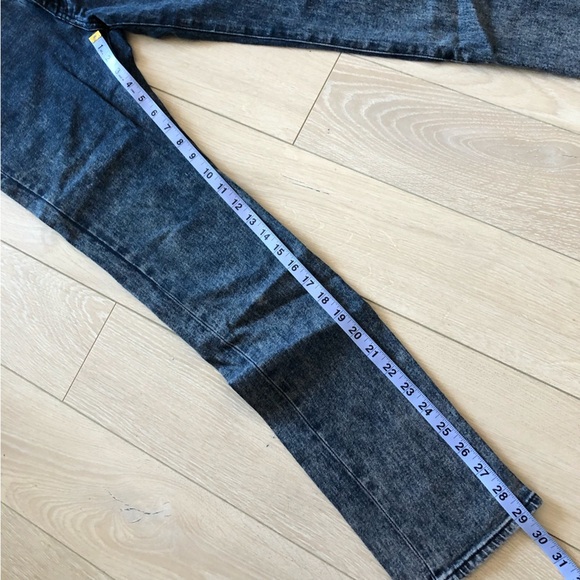 GU (Uniqlo Sister Brand) Acid Wash Skinny Jeans - Picture 8 of 9
